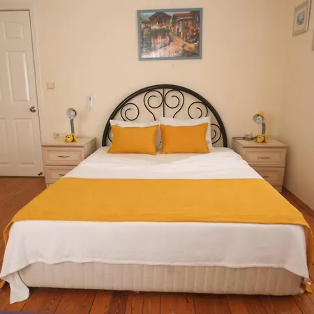 Villa The Yellow & Oeluedeniz & Fethiye
